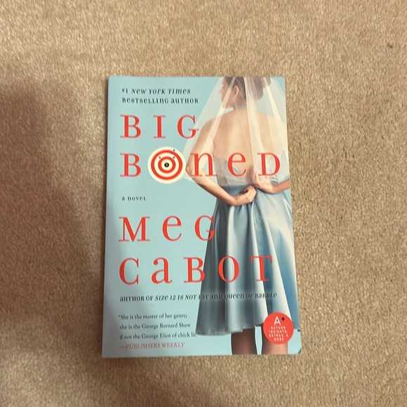 Meg Cabot Book: Big Boned - Picture 1 of 2